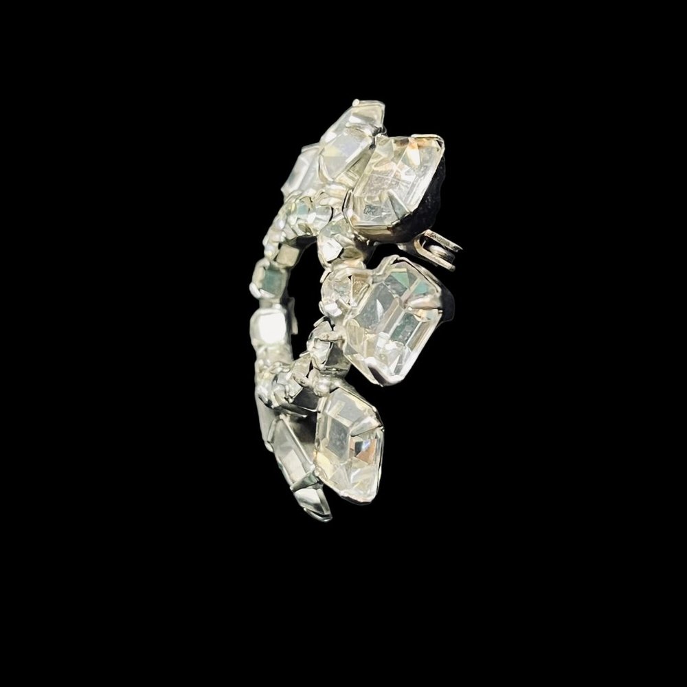 Vintage Silver Tone Clear Emerald Cut & Round Faceted Rhinestone Brooch (4957) - Picture 2 of 4